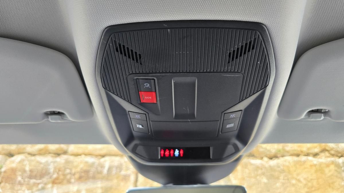 peugeot-308-sw-2022-diesel-1499cc