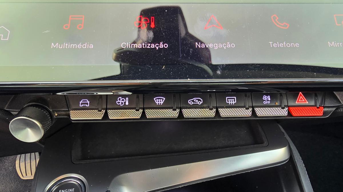 peugeot-308-sw-2022-diesel-1499cc