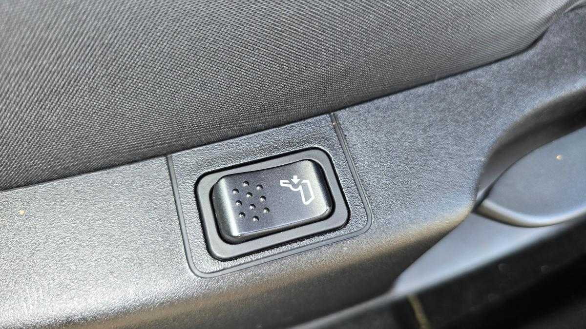 fiat-tipo-station-wagon-2019-diesel-1248cc
