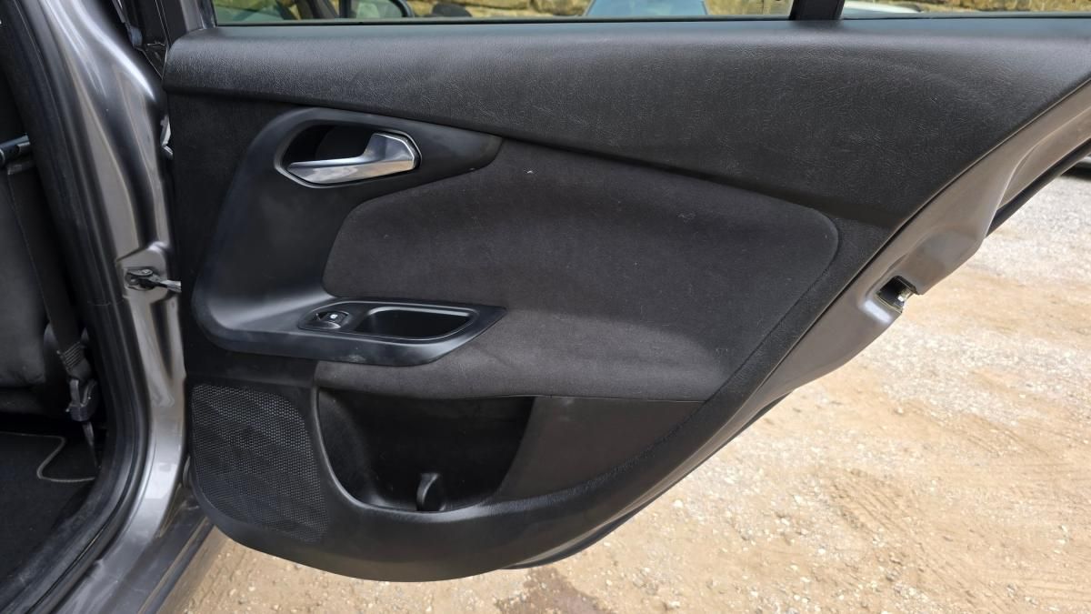 fiat-tipo-station-wagon-2019-diesel-1248cc