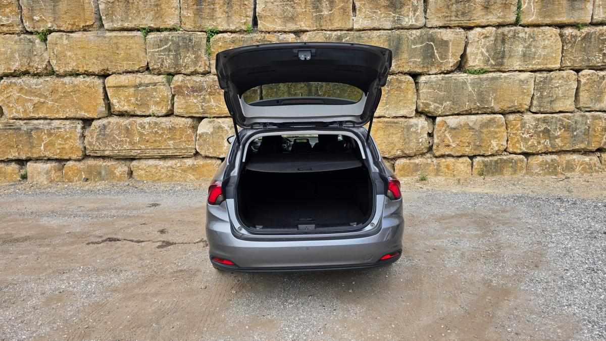 fiat-tipo-station-wagon-2019-diesel-1248cc