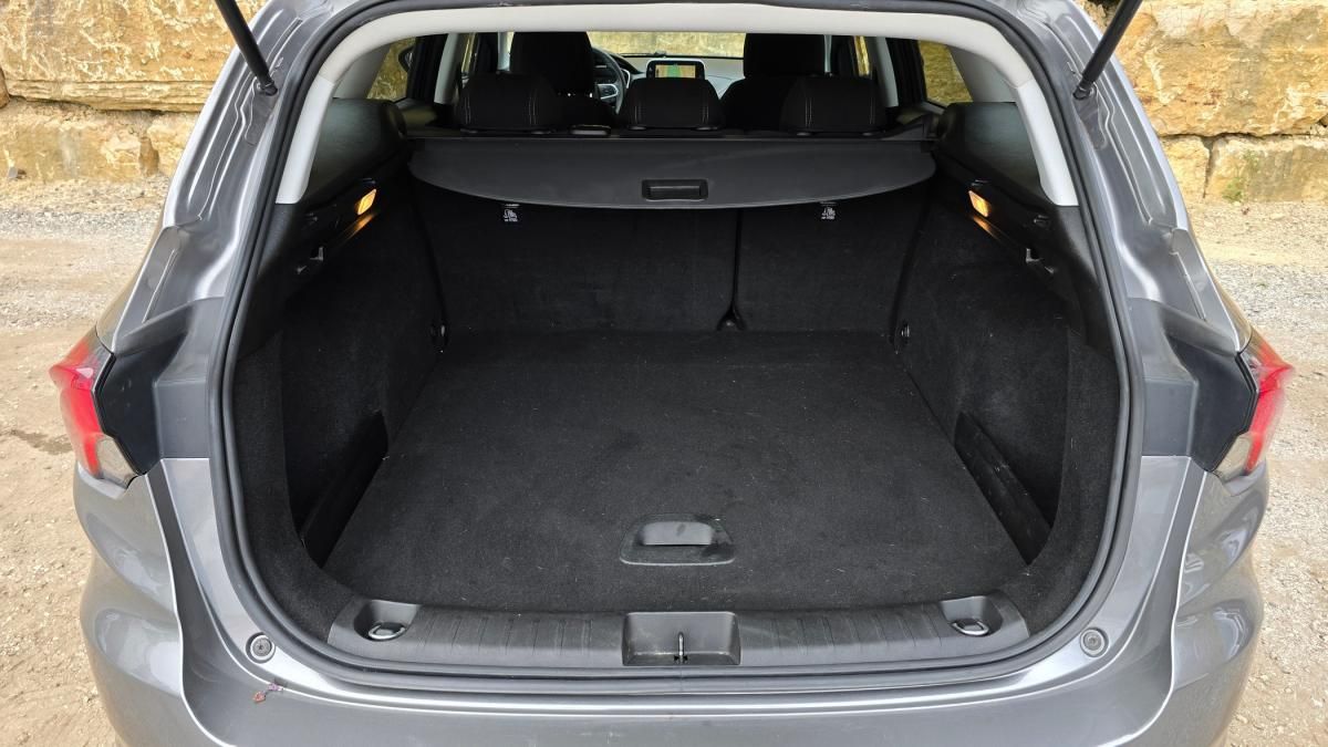 fiat-tipo-station-wagon-2019-diesel-1248cc