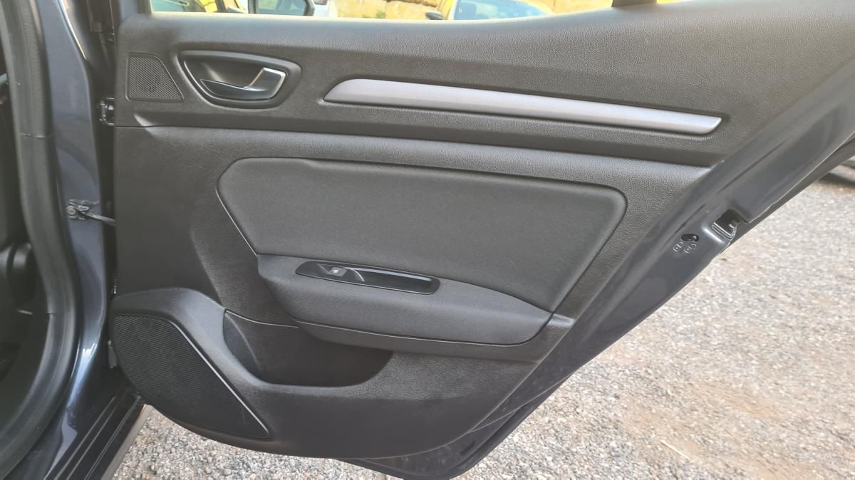 renault-megane-2022-diesel-1461cc