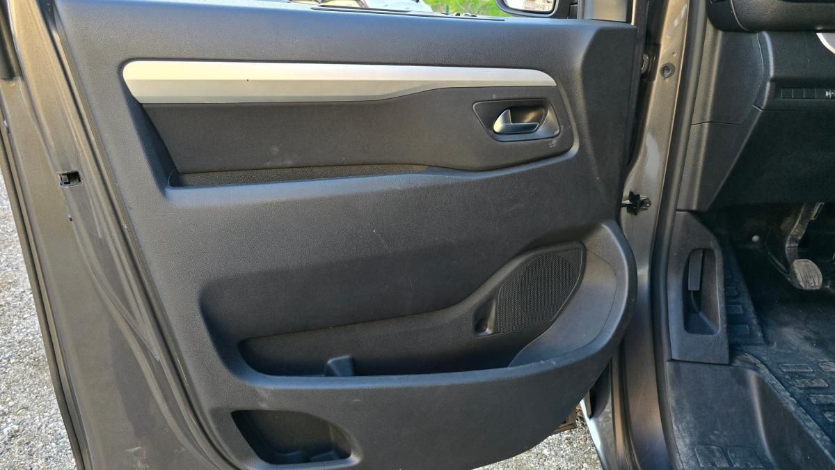 citroen-spacetourer-2019-diesel-1499cc