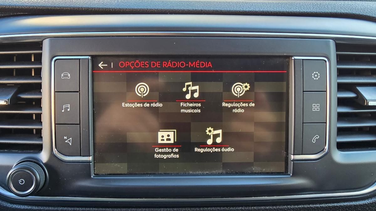 citroen-spacetourer-2019-diesel-1499cc