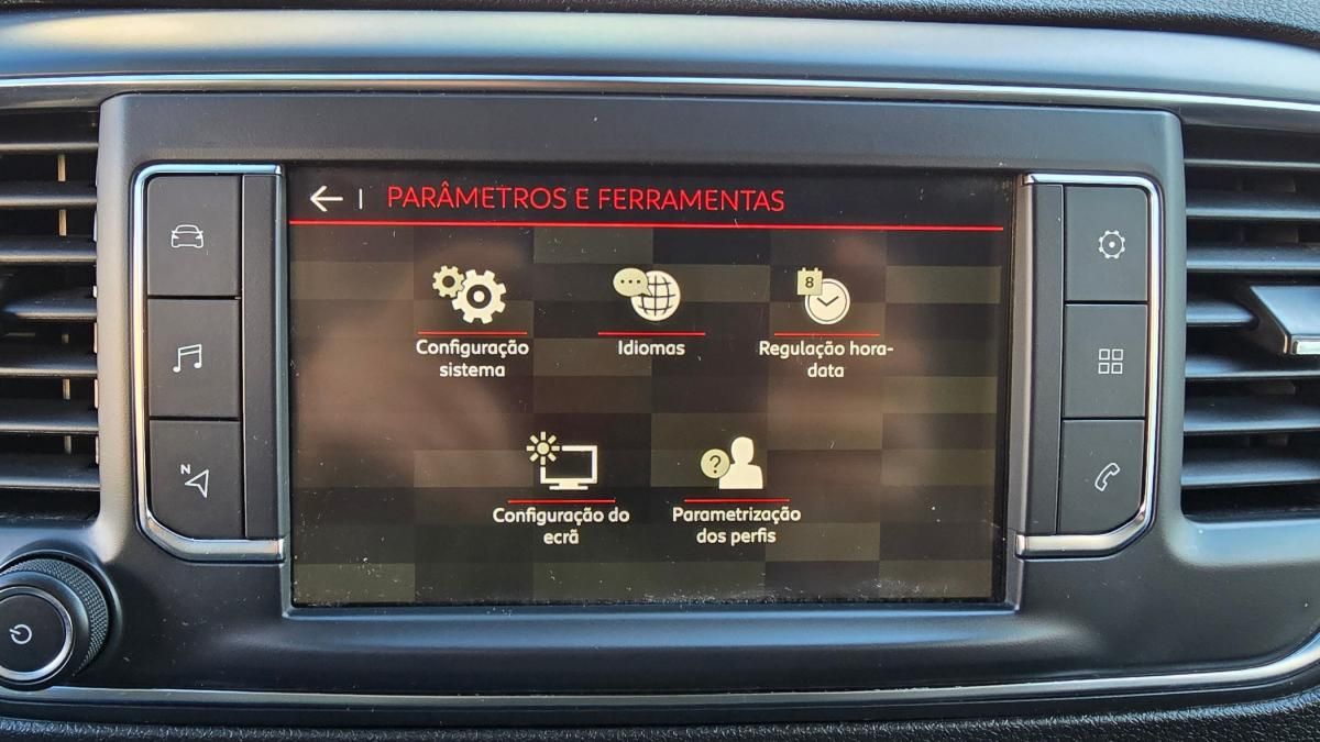 citroen-spacetourer-2019-diesel-1499cc