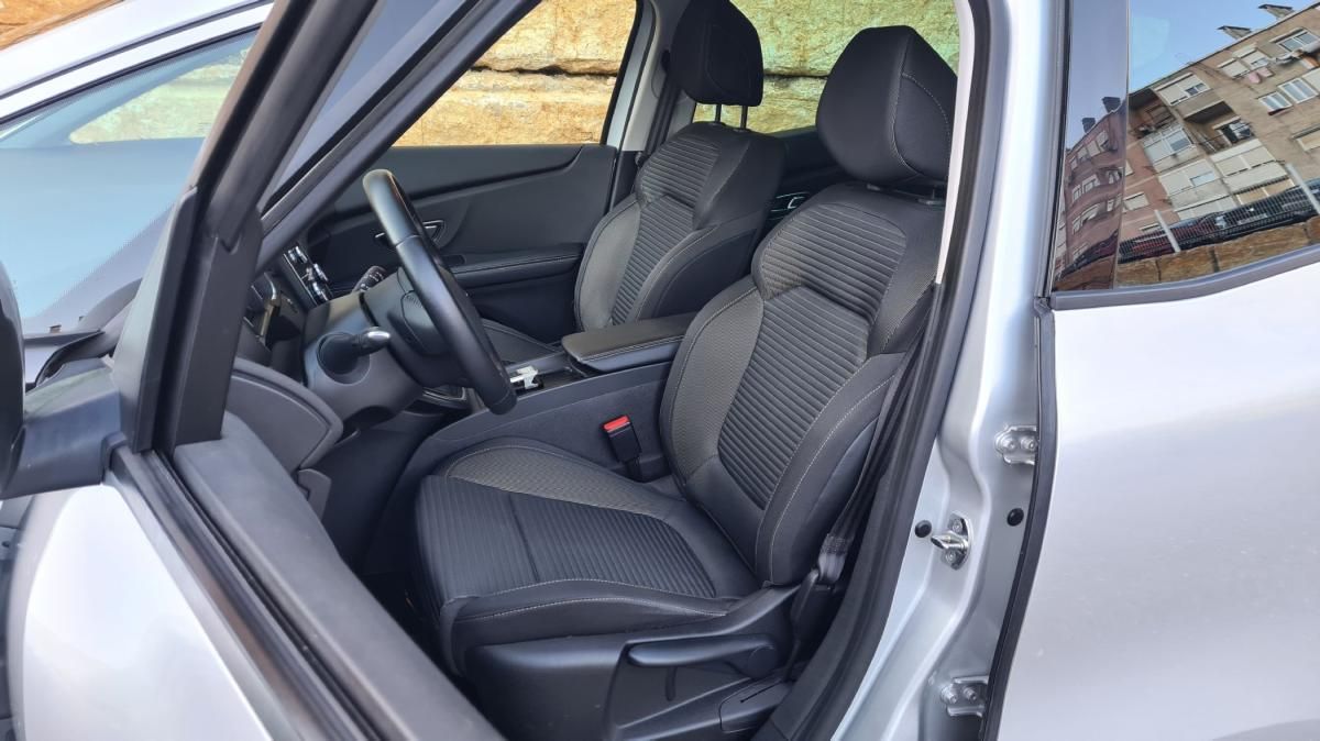 renault-grand-scenic-2019-diesel-1749cc