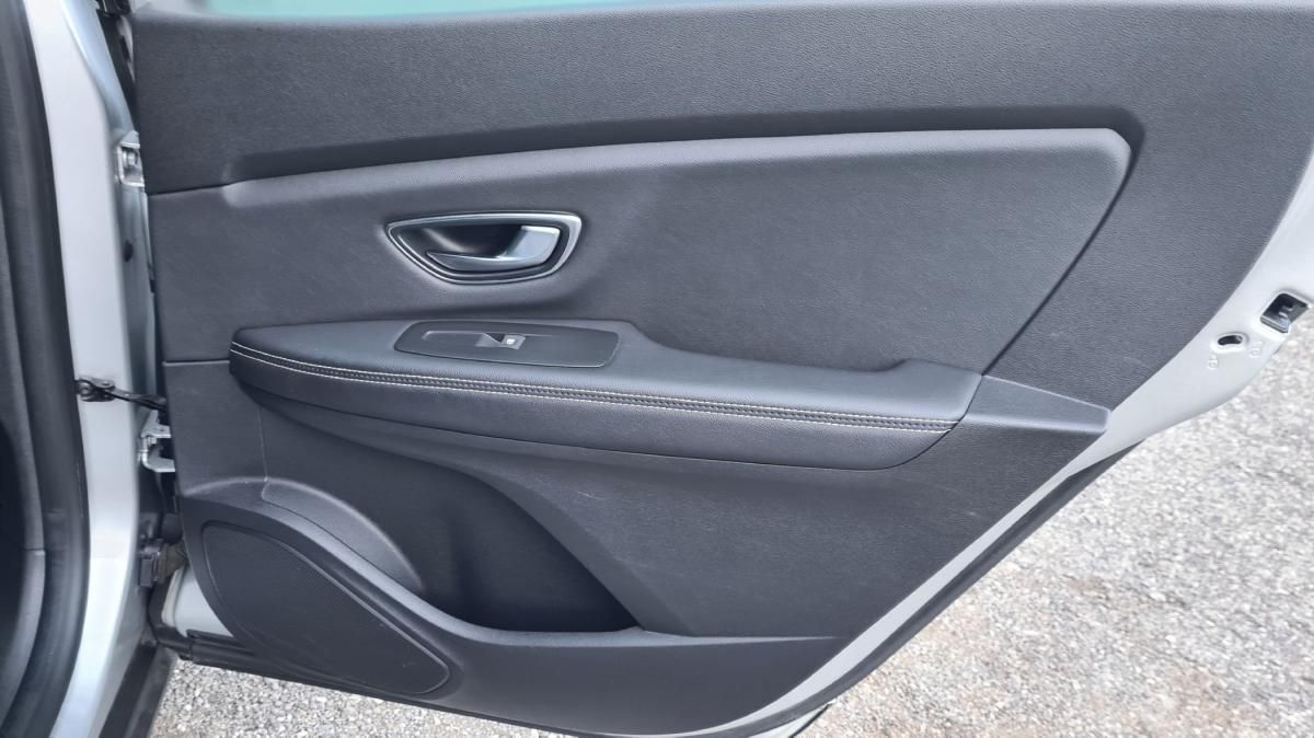 renault-grand-scenic-2019-diesel-1749cc