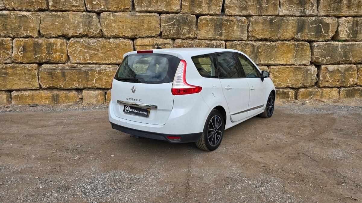 renault-grand-scenic-2012-diesel-1598cc