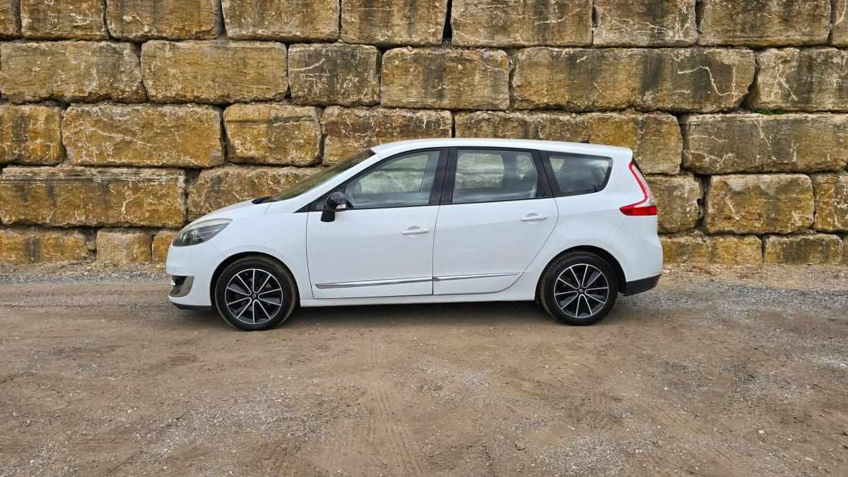 renault-grand-scenic-2012-diesel-1598cc