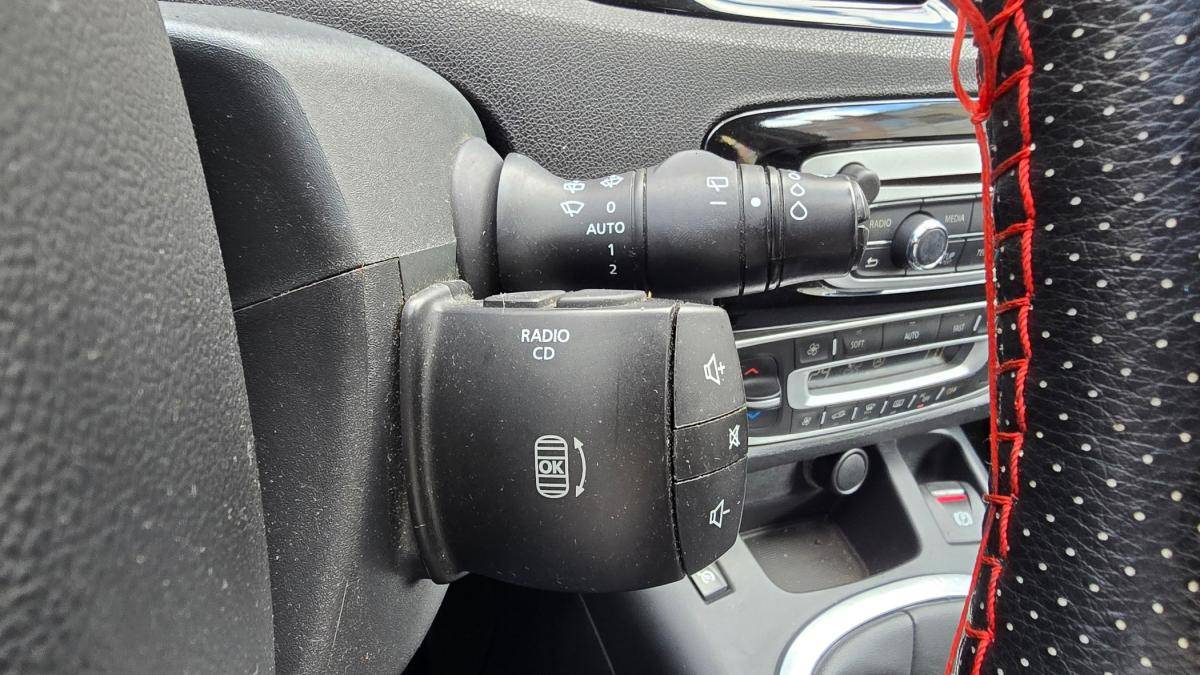 renault-grand-scenic-2012-diesel-1598cc