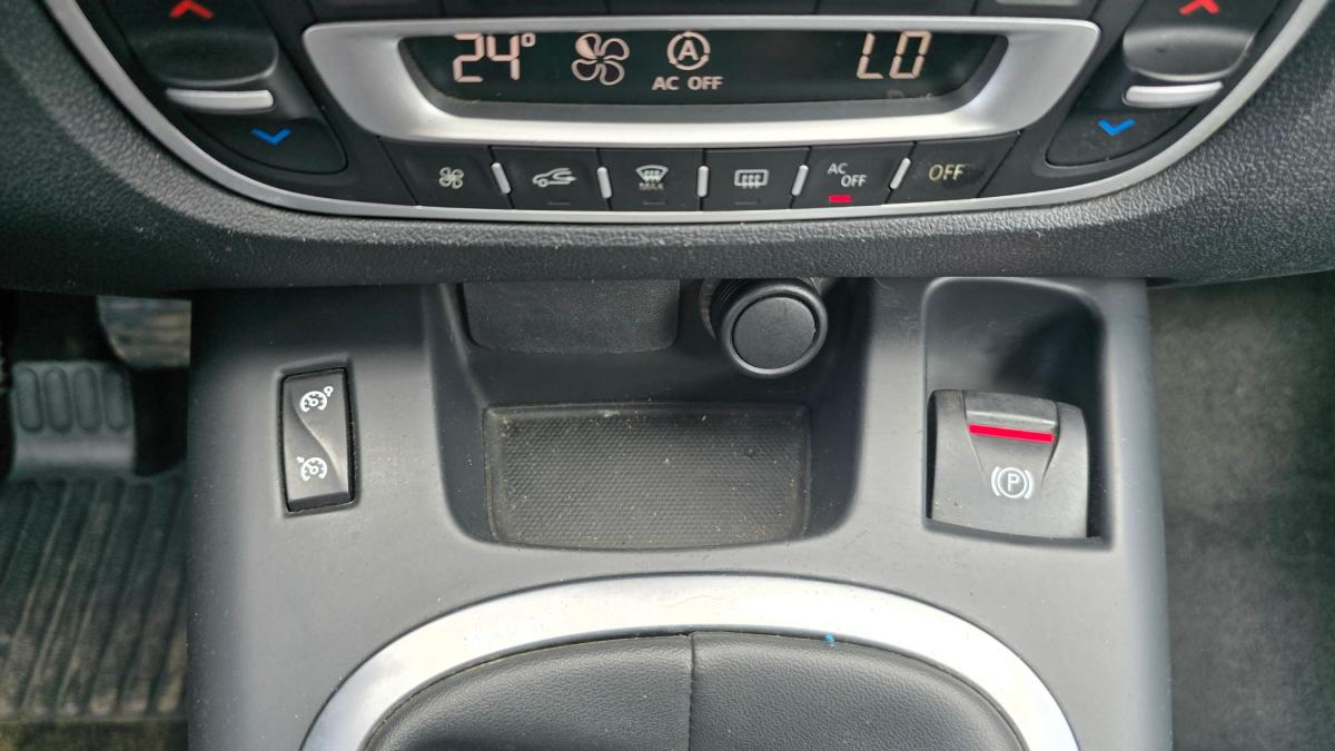 renault-grand-scenic-2012-diesel-1598cc