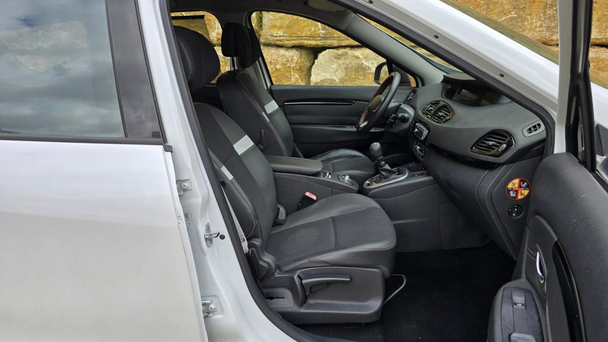 renault-grand-scenic-2012-diesel-1598cc