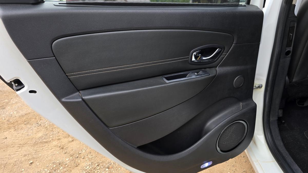 renault-grand-scenic-2012-diesel-1598cc