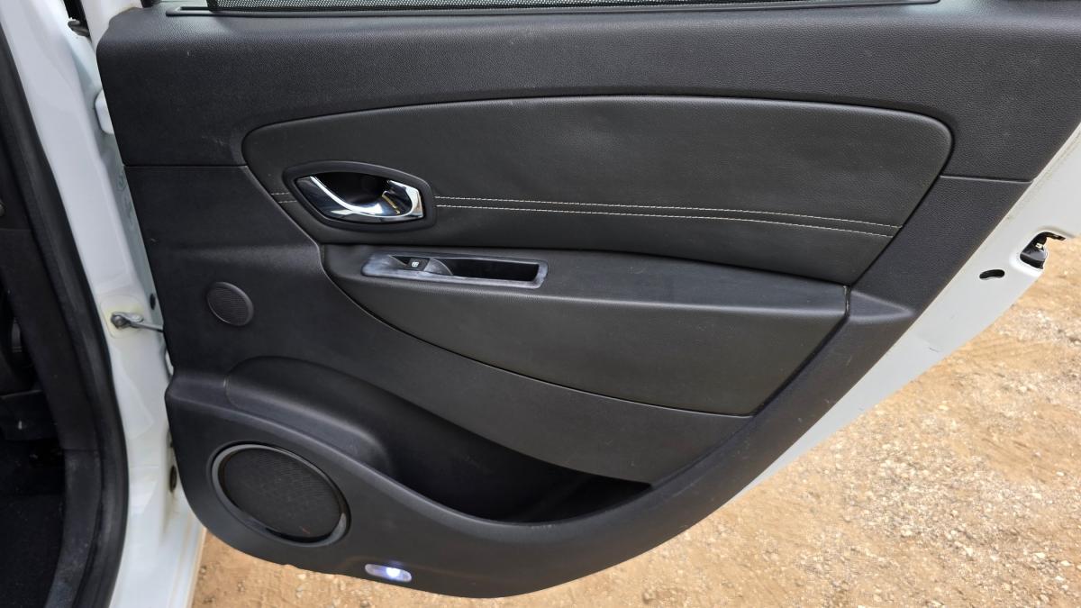renault-grand-scenic-2012-diesel-1598cc