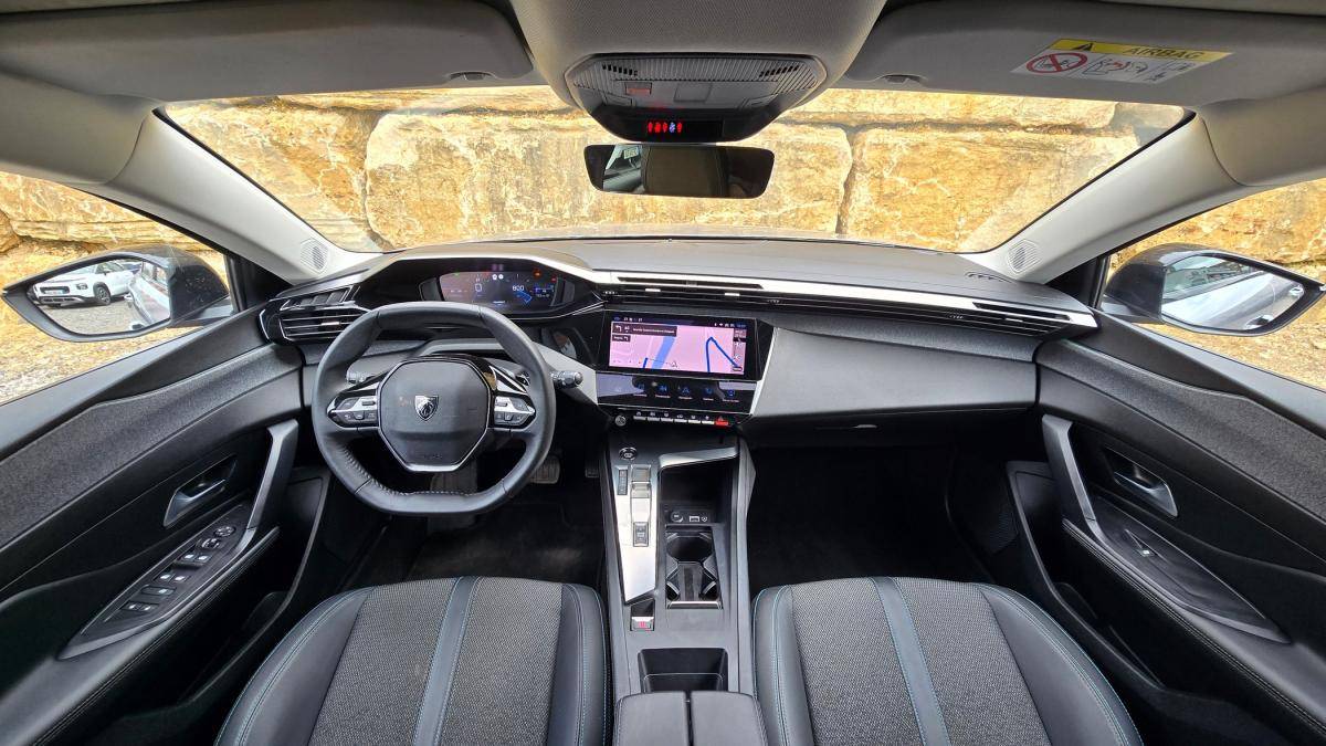 peugeot-308-sw-2022-diesel-1499cc