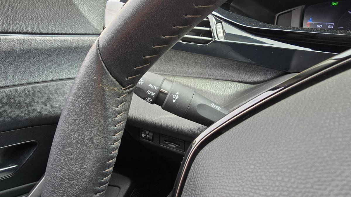 peugeot-308-sw-2022-diesel-1499cc