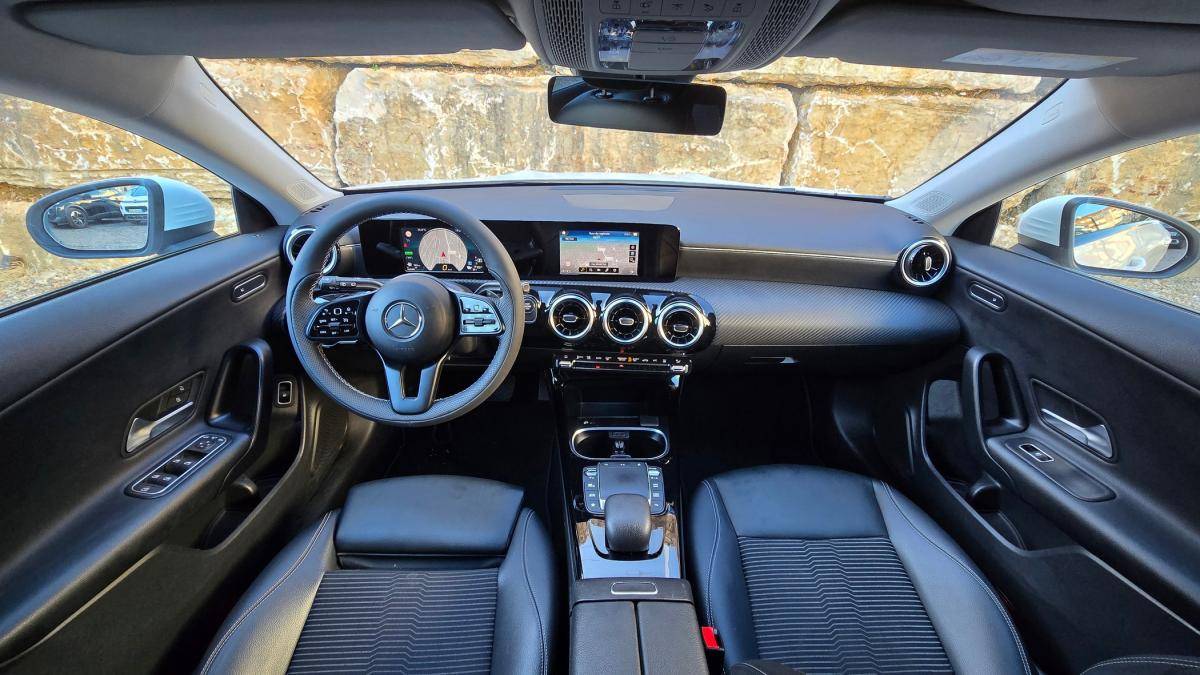 mercedes-benz-cla-2022-hibrido-a-gasolina-1332cc