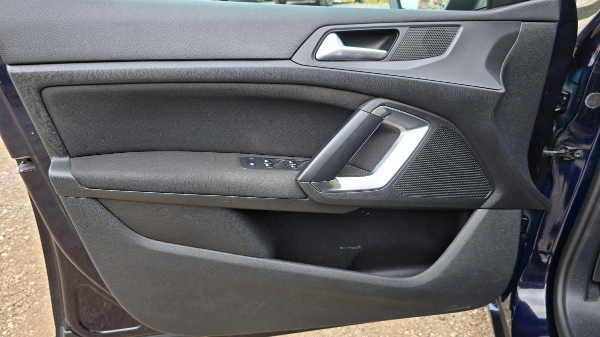 peugeot-308-sw-2016-diesel-1560cc
