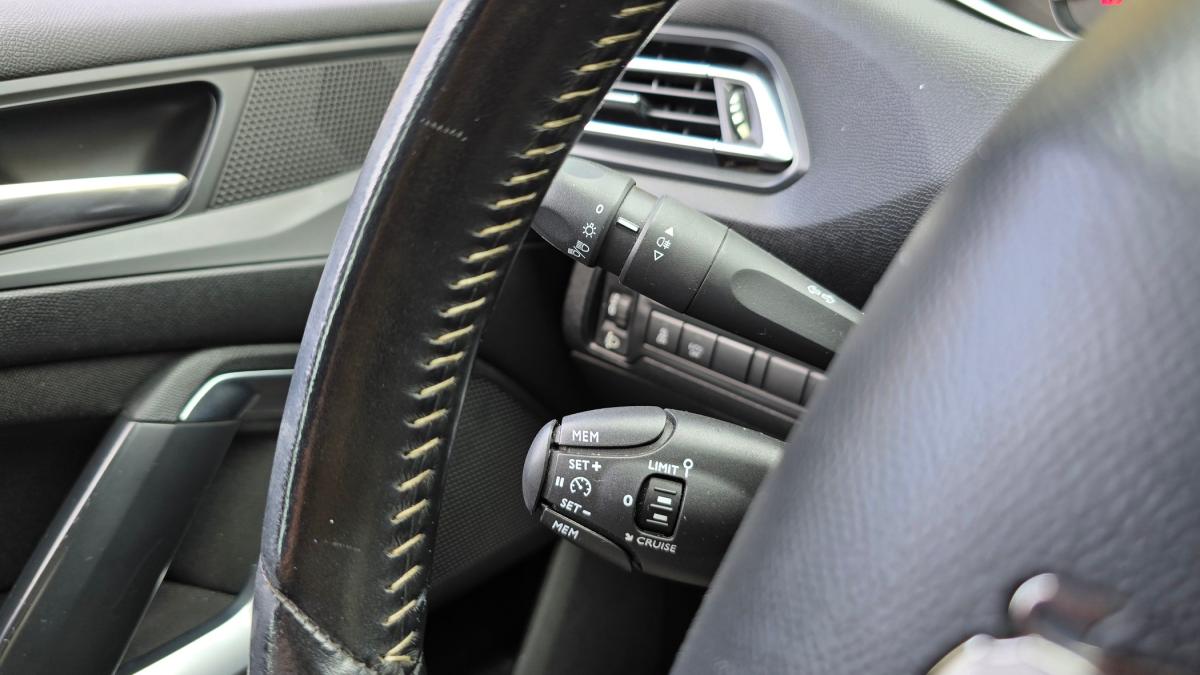 peugeot-308-sw-2016-diesel-1560cc