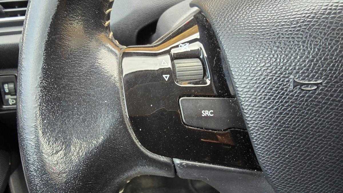 peugeot-308-sw-2016-diesel-1560cc