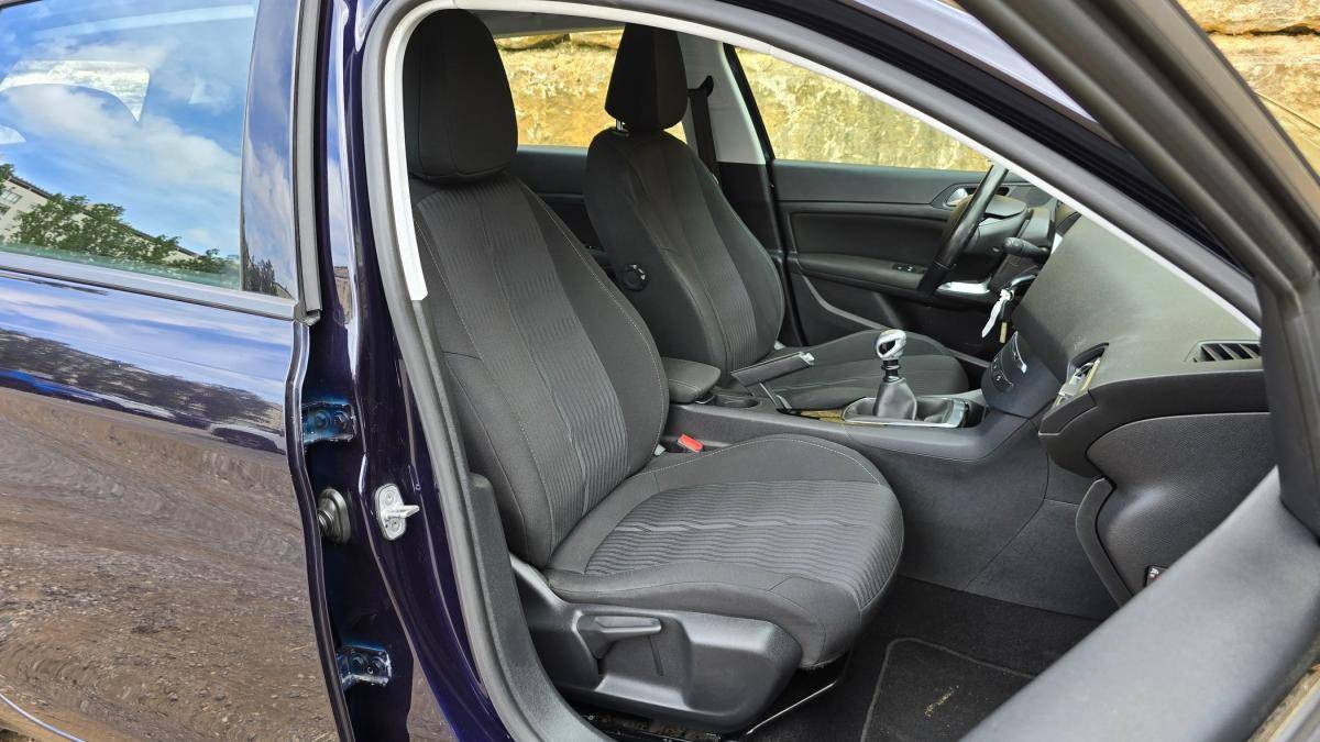 peugeot-308-sw-2016-diesel-1560cc
