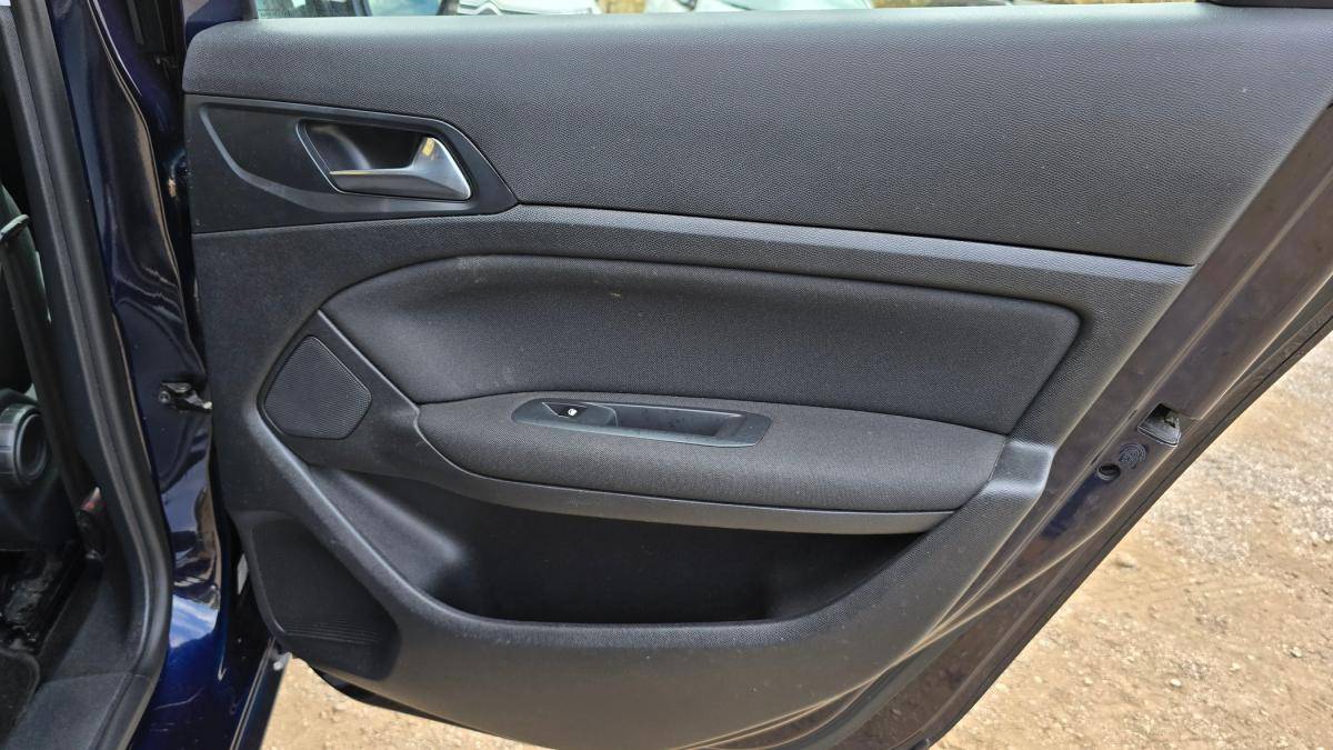 peugeot-308-sw-2016-diesel-1560cc