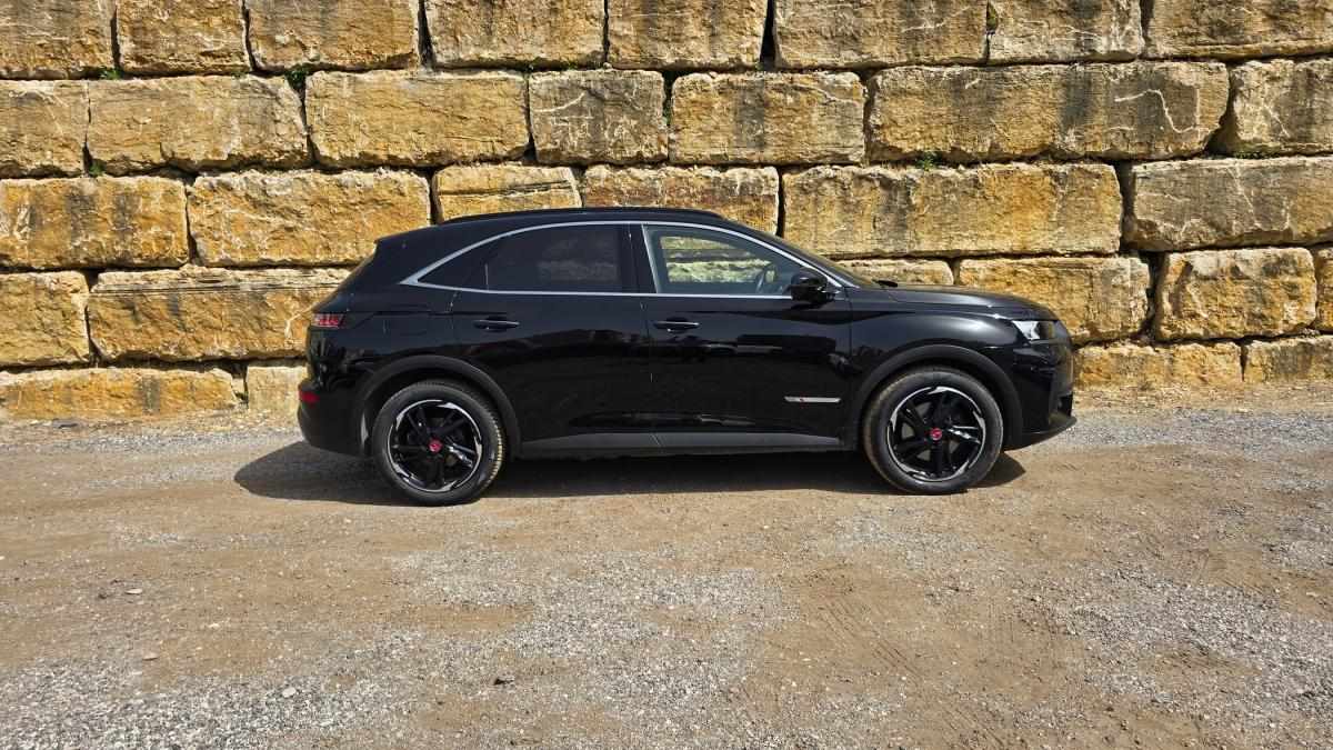 ds-ds-7-crossback-2022-hibrido-a-gasolina-1598cc