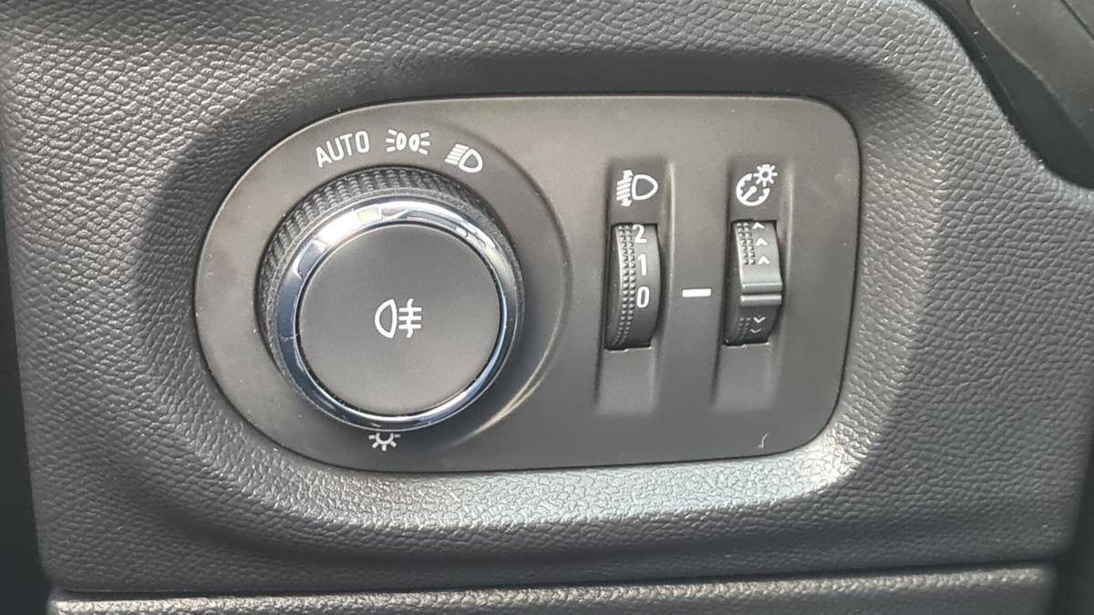 opel-corsa-2021-diesel-1499cc