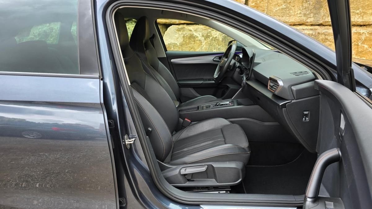 cupra-leon-sportstourer-2024-hibrido-a-gasolina-1395cc