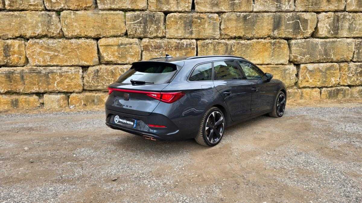 cupra-leon-sportstourer-2024-hibrido-a-gasolina-1395cc