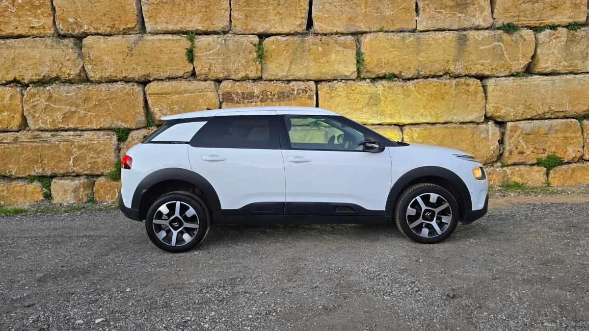 citroen-c4-cactus-2019-diesel-1499cc