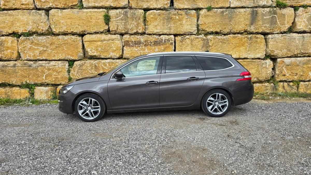 peugeot-308-sw-2014-diesel-1560cc