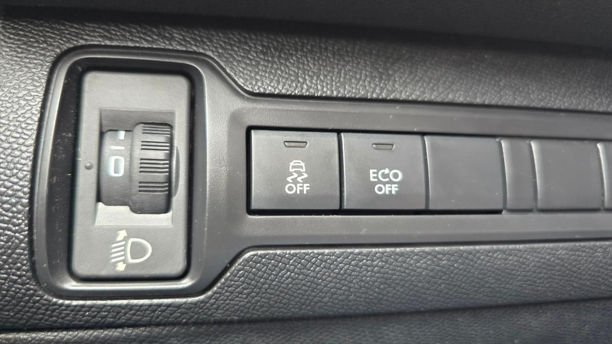 peugeot-308-sw-2014-diesel-1560cc