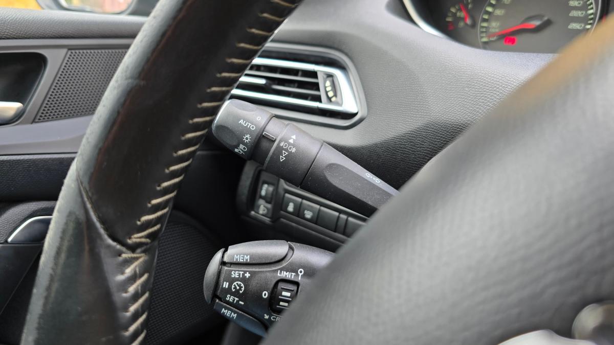 peugeot-308-sw-2014-diesel-1560cc