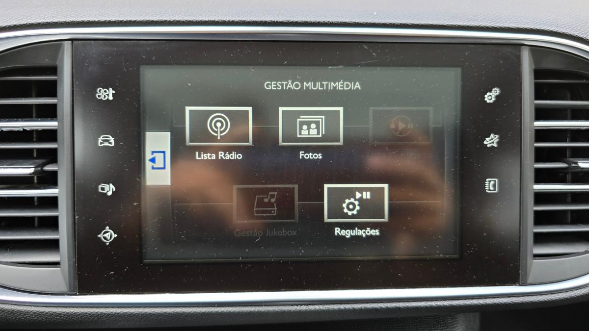 peugeot-308-sw-2014-diesel-1560cc