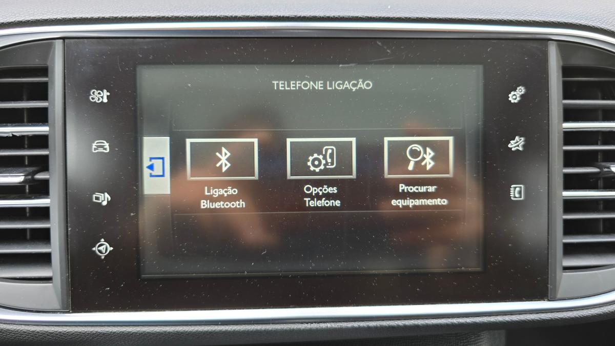 peugeot-308-sw-2014-diesel-1560cc