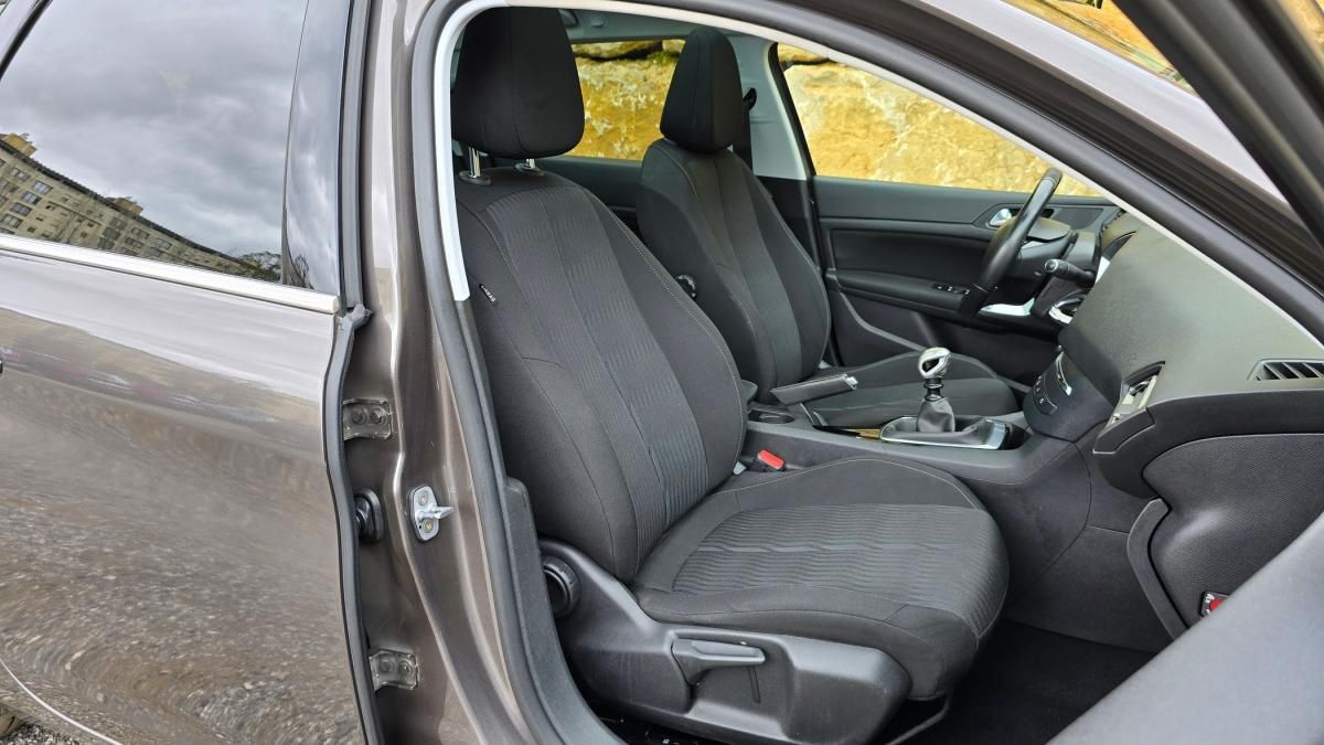 peugeot-308-sw-2014-diesel-1560cc