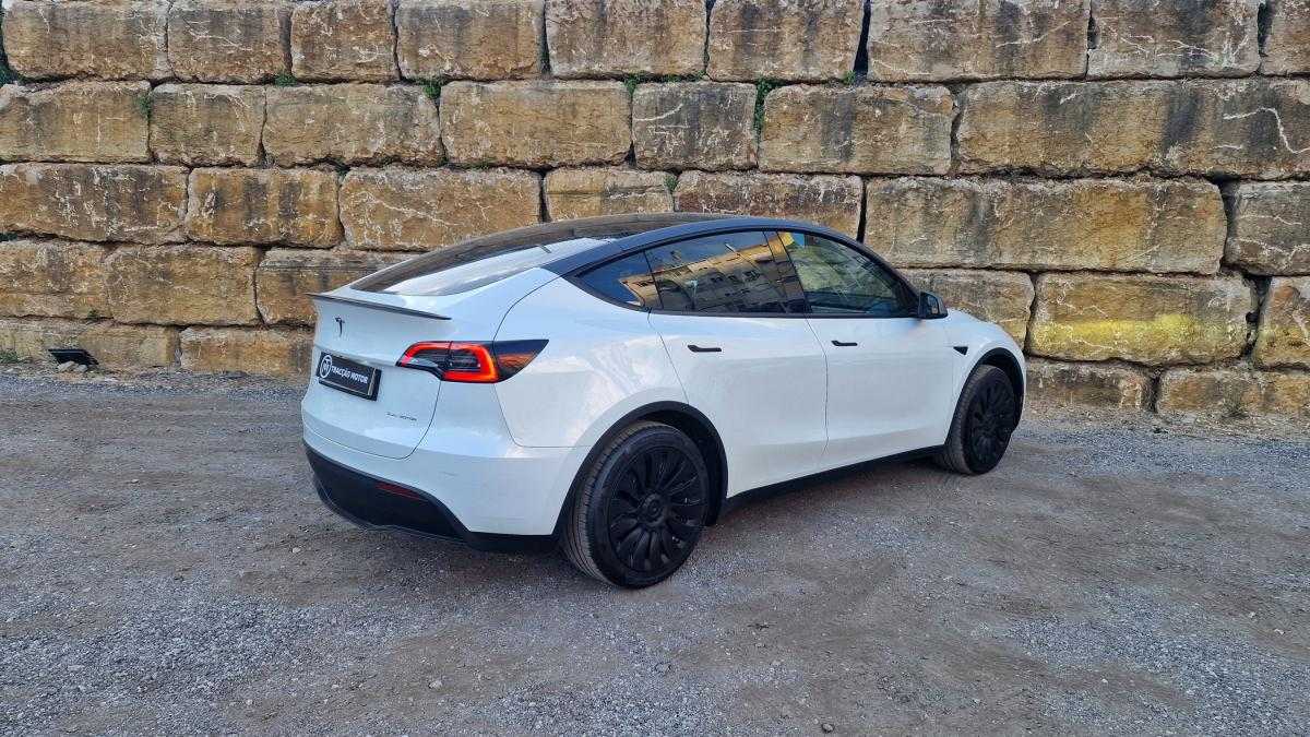 tesla-model-y-2023-eletrico-500cc