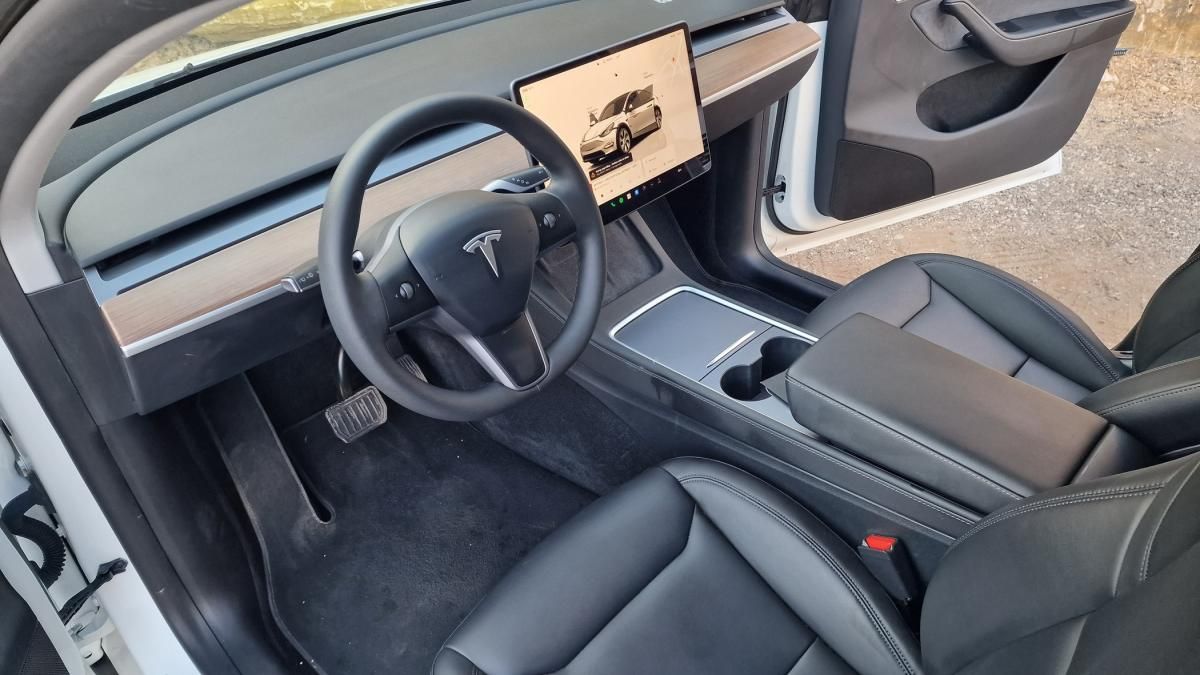 tesla-model-y-2023-eletrico-500cc