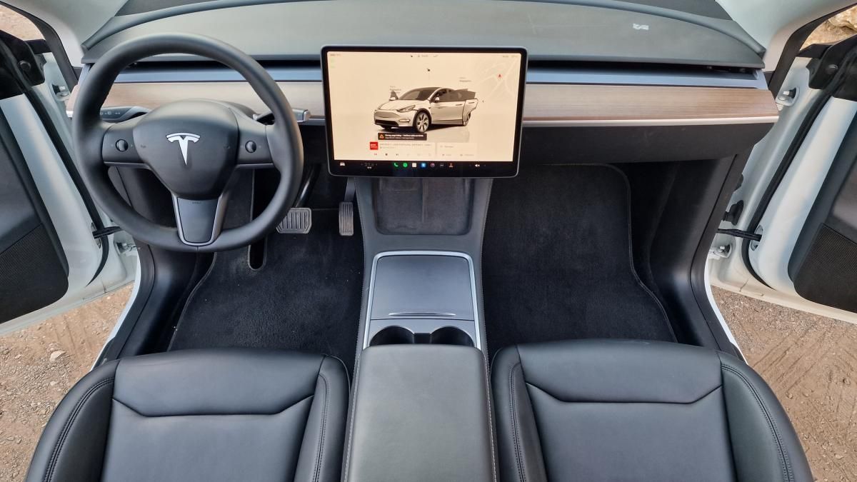tesla-model-y-2023-eletrico-500cc