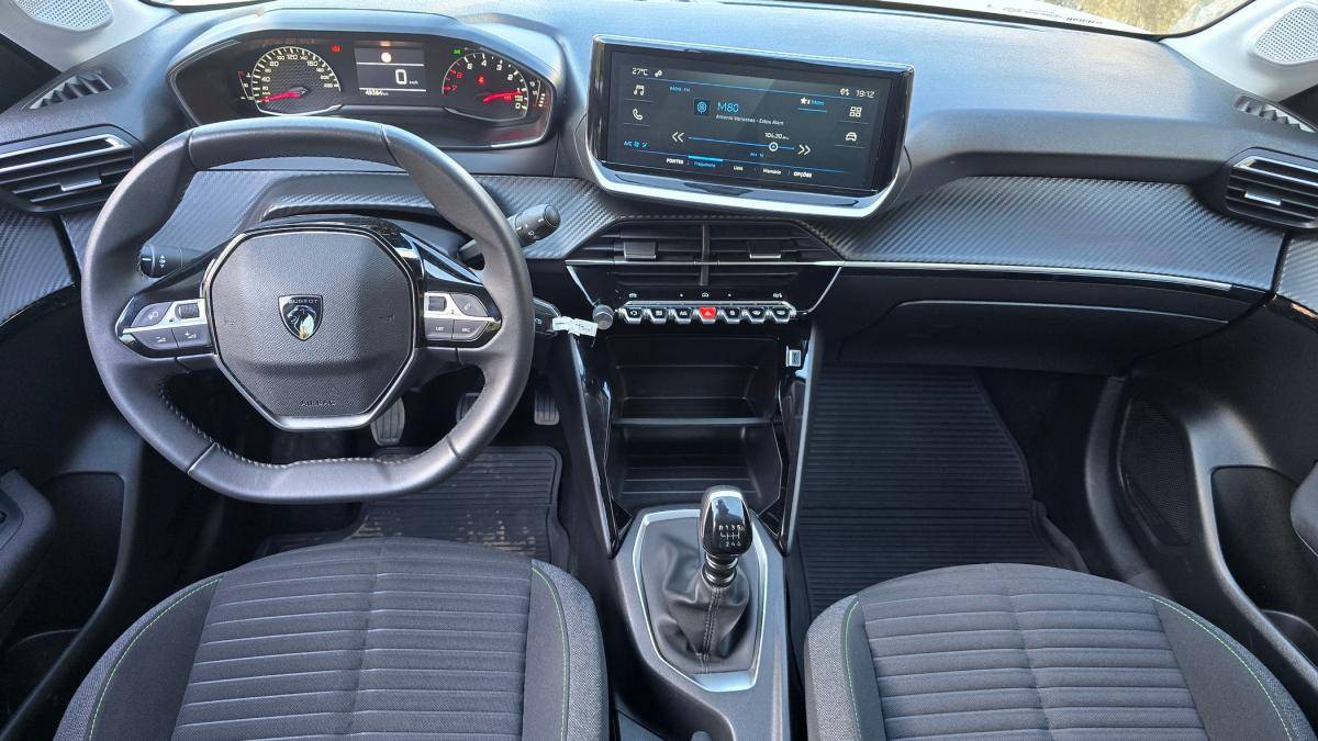 peugeot-208-2024-gasolina-1199cc