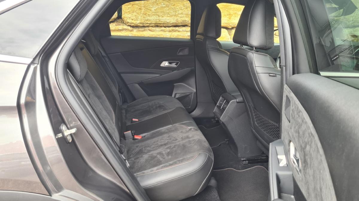 ds-ds-7-crossback-2019-diesel-1499cc