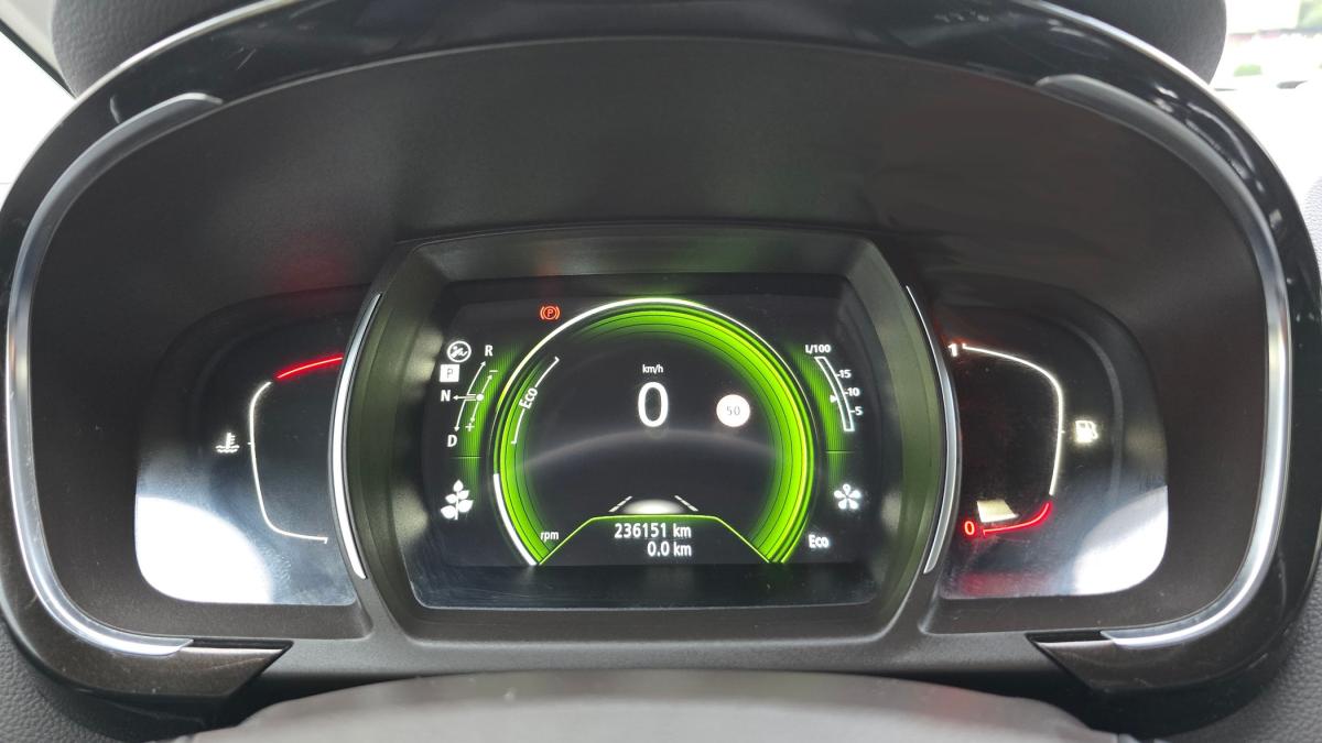renault-espace-2015-diesel-1598cc