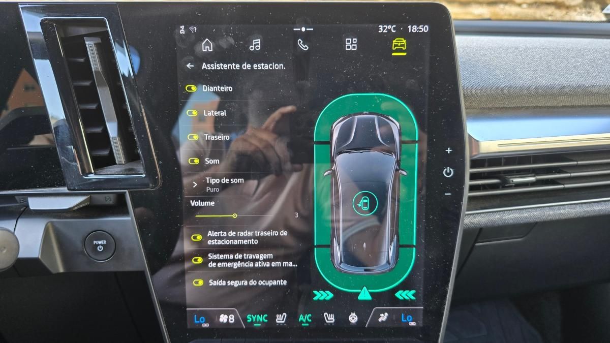 renault-megane-e-tech-2023-eletrico-0cc
