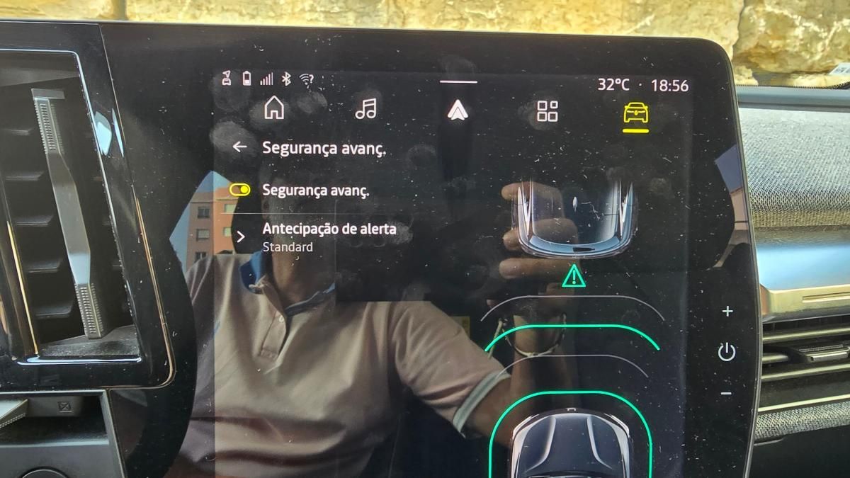 renault-megane-e-tech-2023-eletrico-0cc