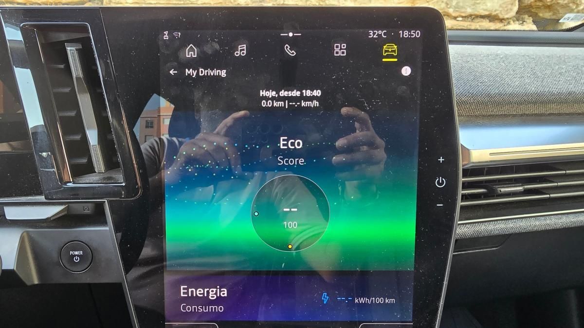 renault-megane-e-tech-2023-eletrico-0cc
