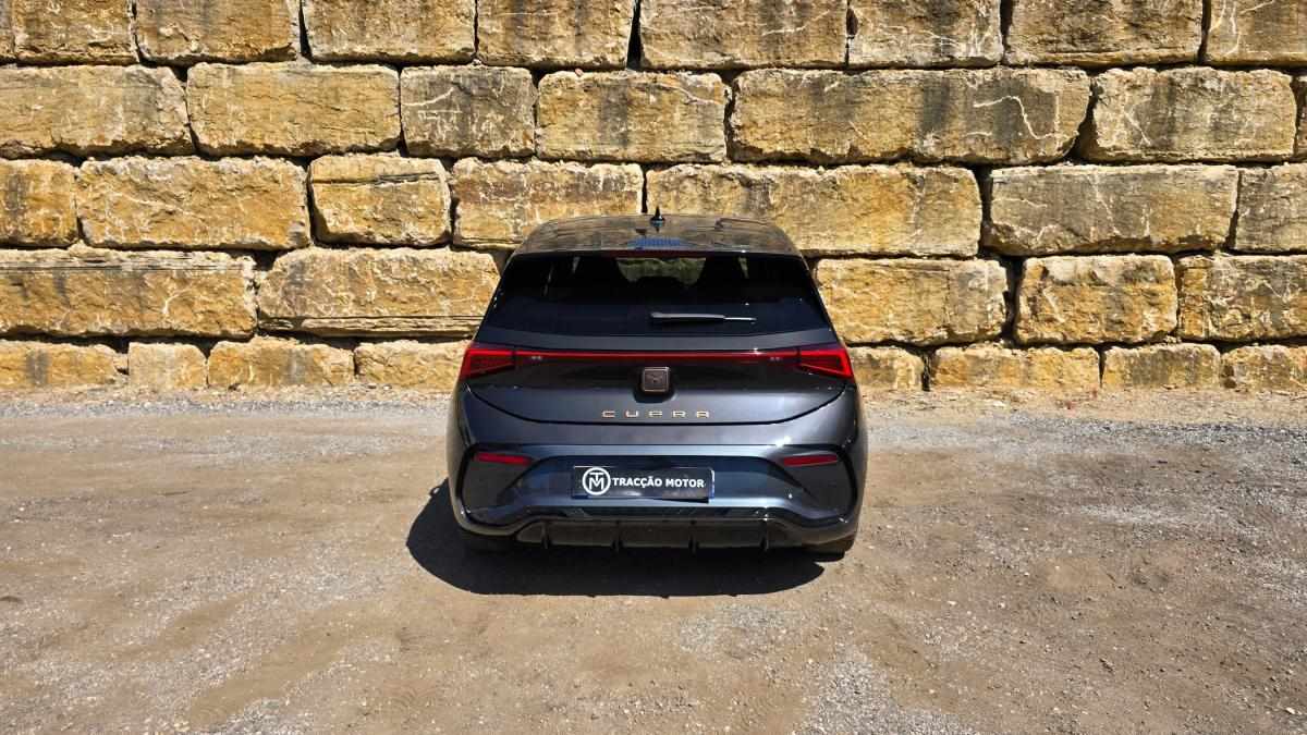 cupra-born-2023-eletrico-0cc
