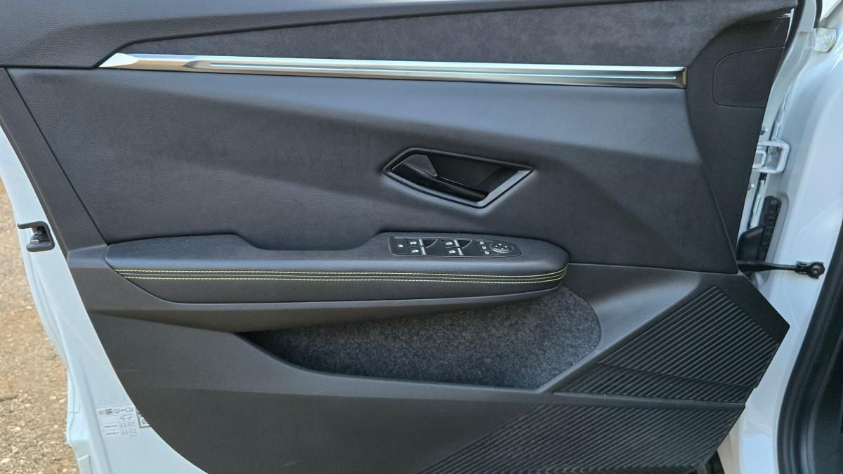 renault-megane-e-tech-2023-eletrico-0cc