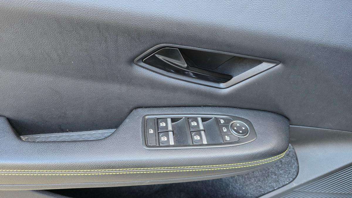 renault-megane-e-tech-2023-eletrico-0cc